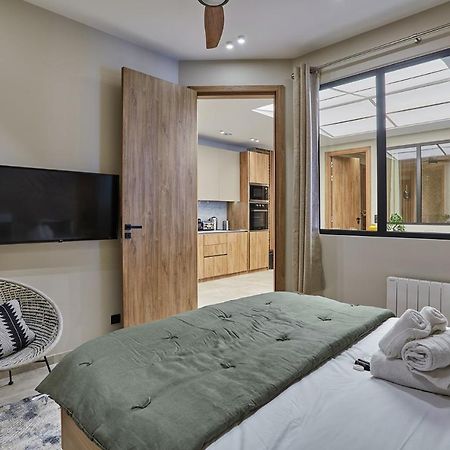 Appartement Coeur Montmartre By Studio Prestige Paris Luaran gambar