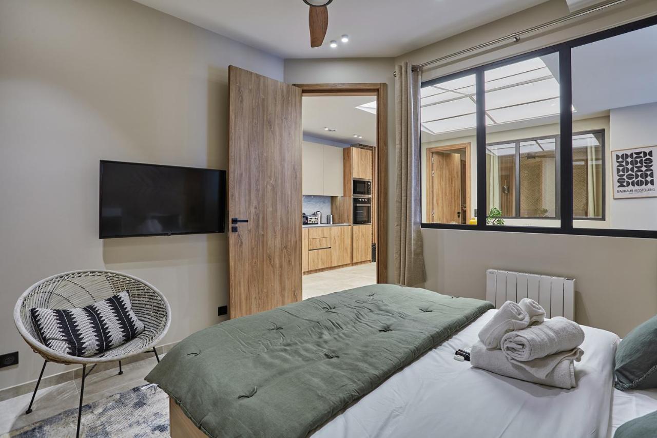 Appartement Coeur Montmartre By Studio Prestige Paris Luaran gambar